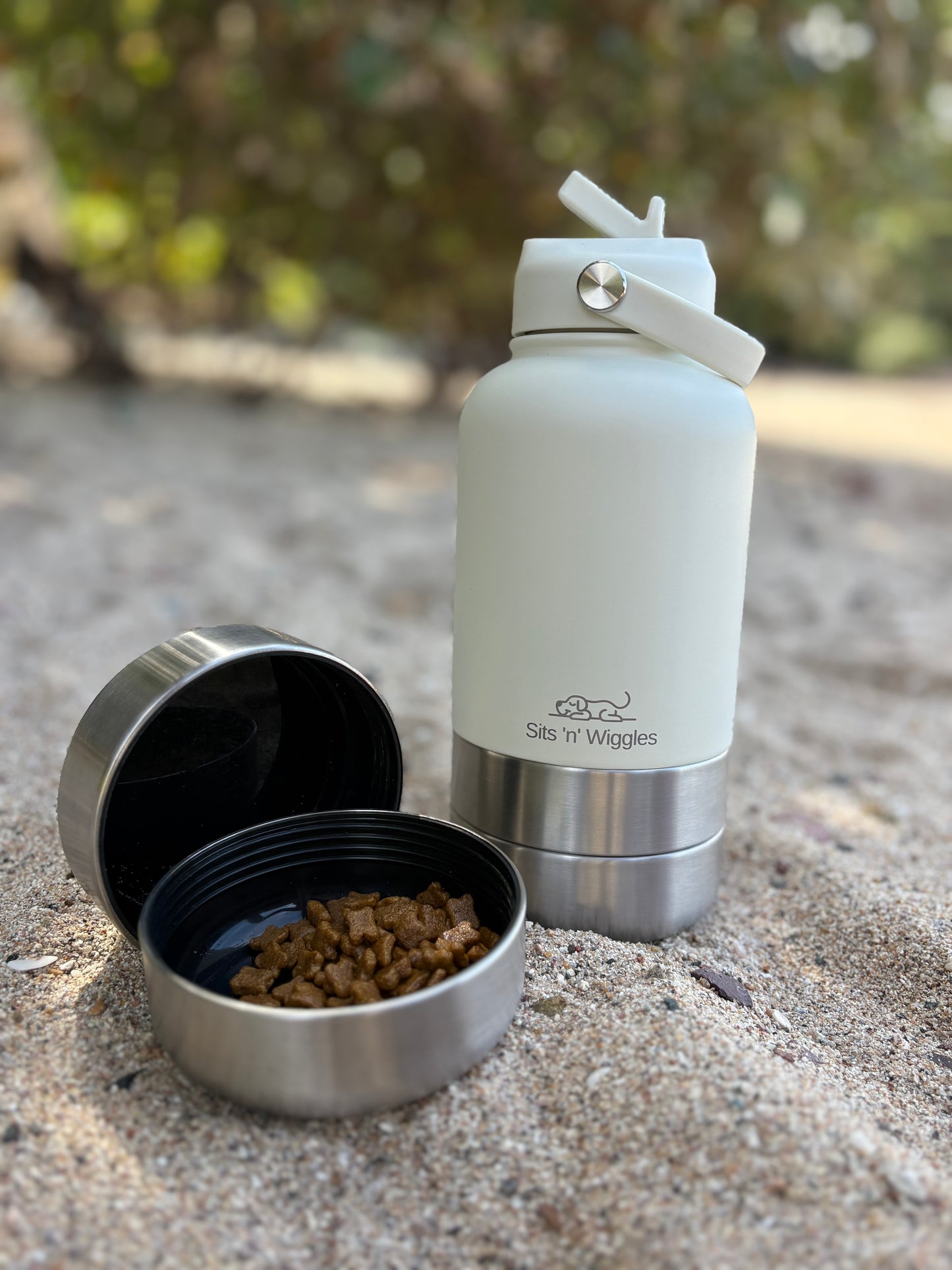 Ivory Scout Adventure Bottle + SNW Go Bag Christmas Bundle